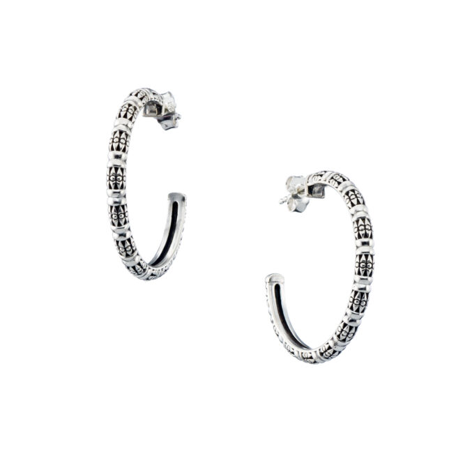 Hoops in sterling silver.Kassandra Hoops in Sterling silver