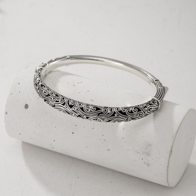 Bracelet in Sterling Silver.