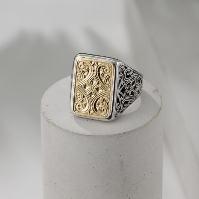 Ring in 18K solid Yellow Gold and Sterling Silver.Classic Ring in 18K Gold and Sterling Silver
